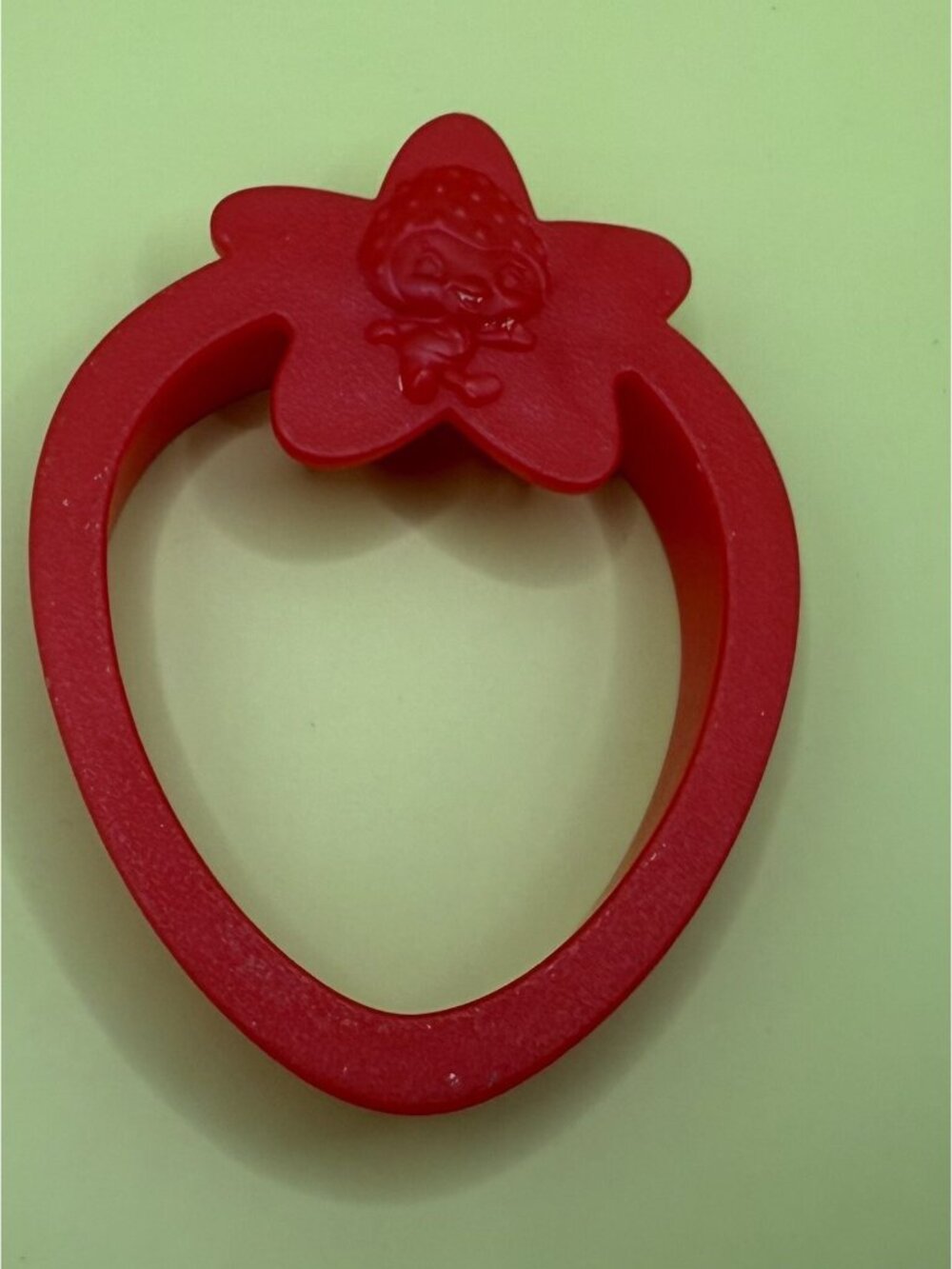 2010 Strawberry Shortcake Cookie. Cutter Play Dough McDonald’s
